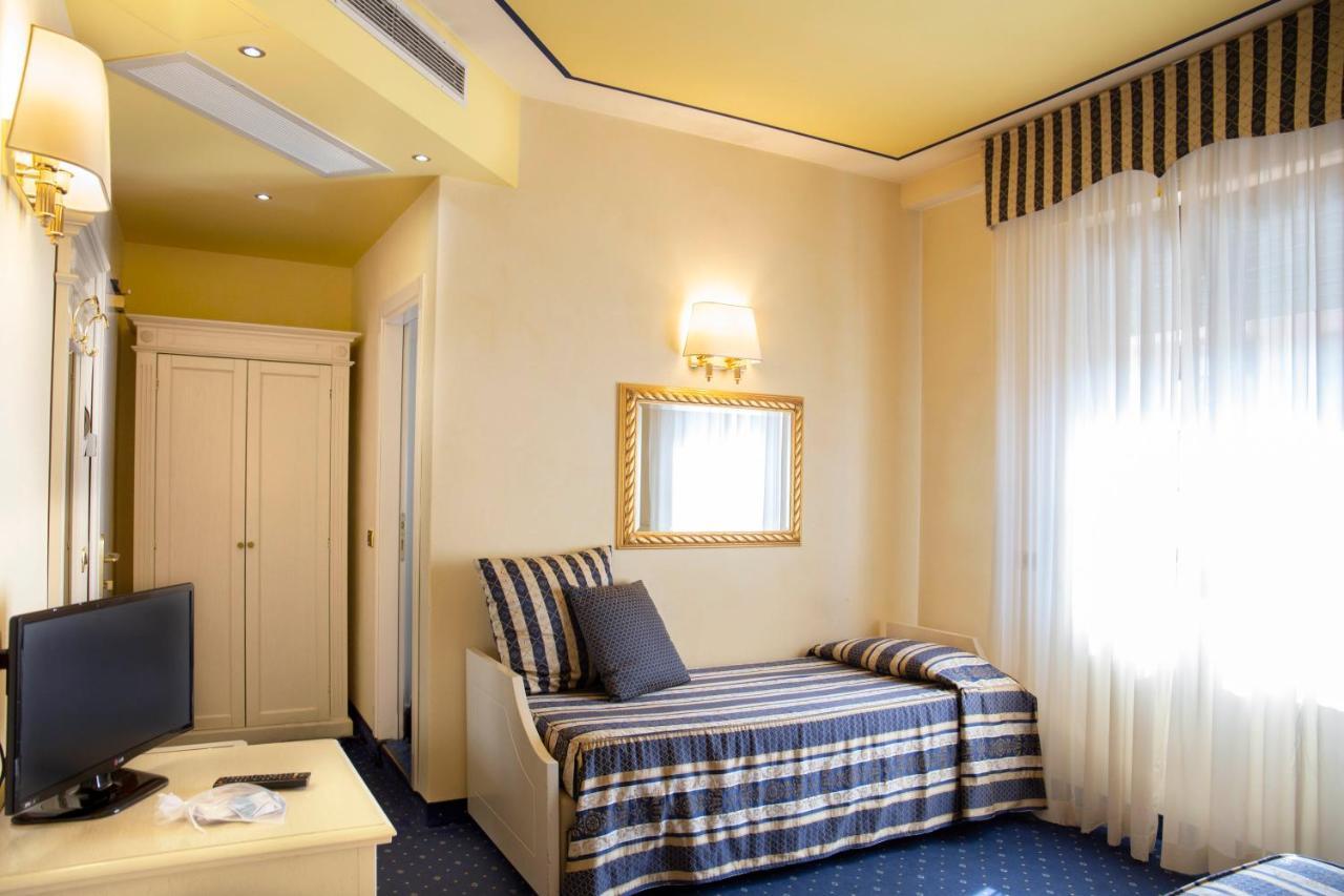 Albergo Milano Boario Terme Esterno foto
