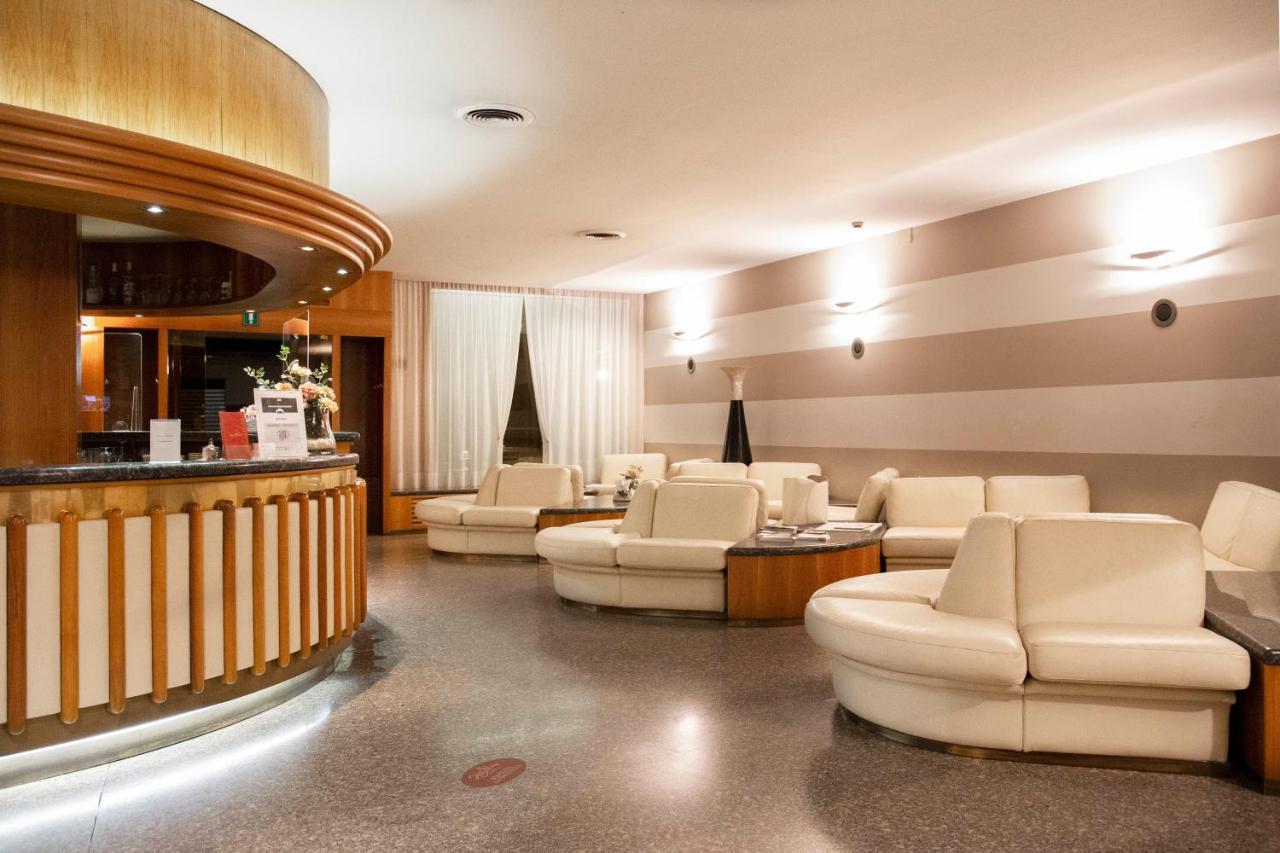 Albergo Milano Boario Terme Esterno foto