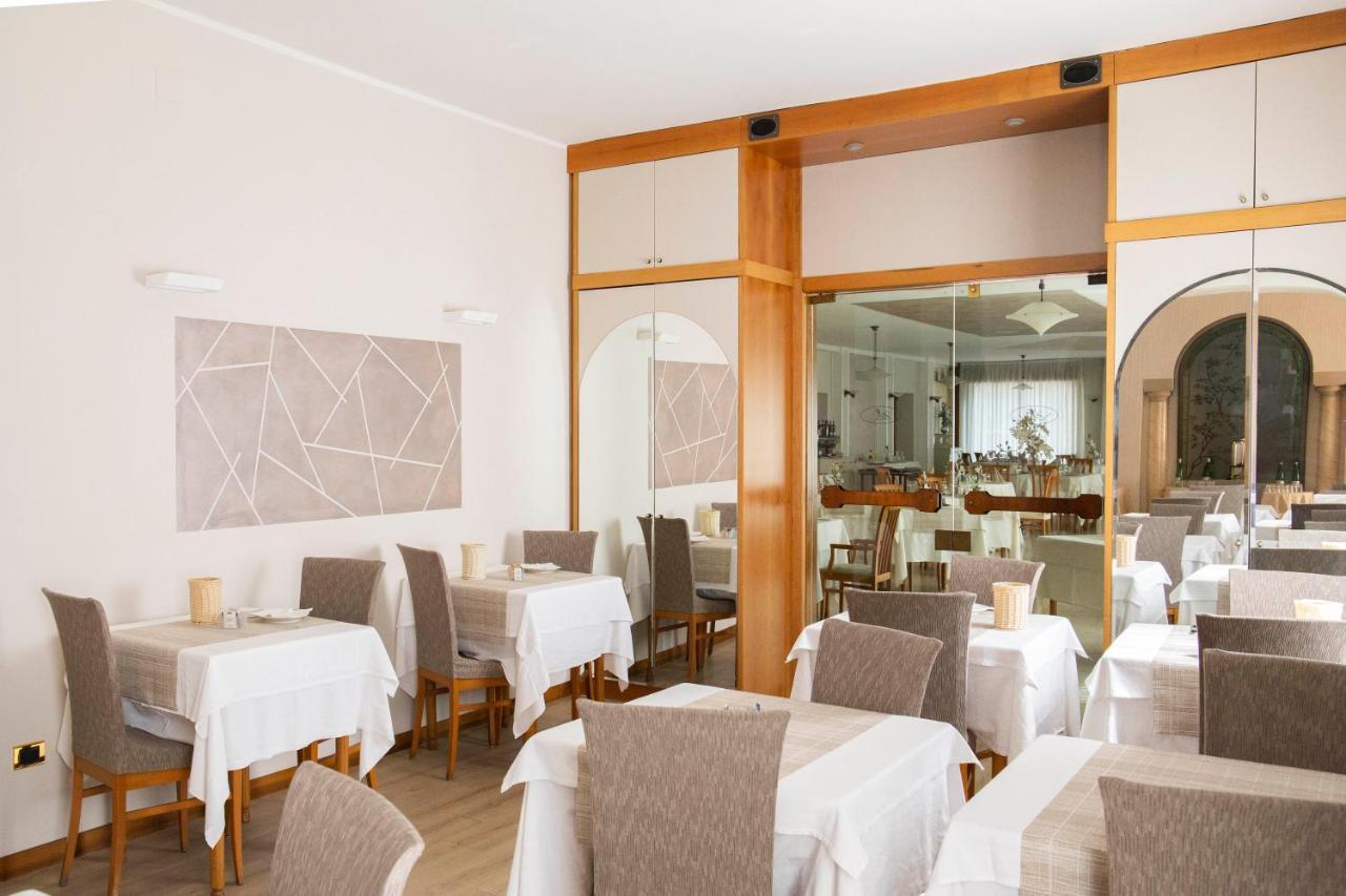Albergo Milano Boario Terme Esterno foto