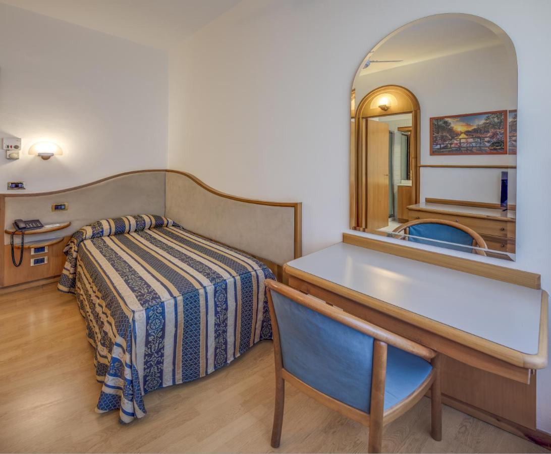 Albergo Milano Boario Terme Esterno foto