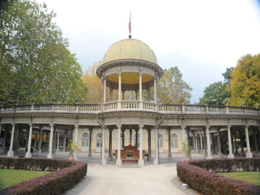 Albergo Milano Boario Terme Esterno foto
