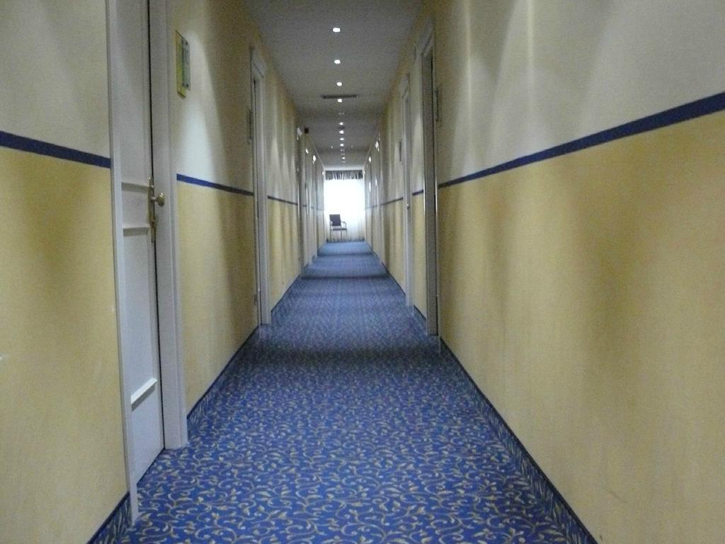 Albergo Milano Boario Terme Esterno foto