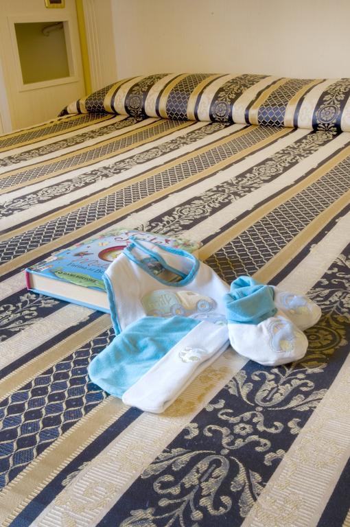 Albergo Milano Boario Terme Camera foto