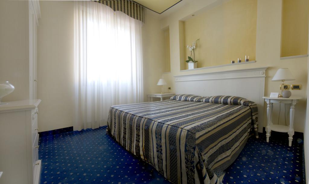 Albergo Milano Boario Terme Camera foto